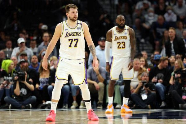 翼牛网 湖人新赛季赛程解读：恩怨局一场接一场